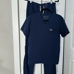 Men’s FIGS Navy Blue Scrub Set